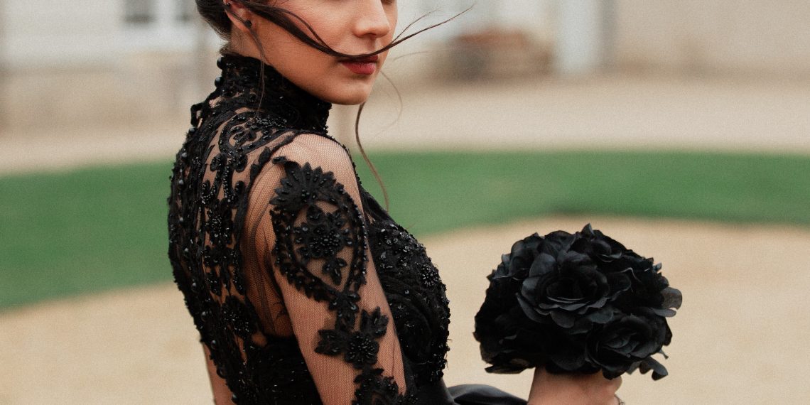 LA MARIÉE VÊTUE DE NOIR #9991 by Gokhan Altintas Photography N°15
